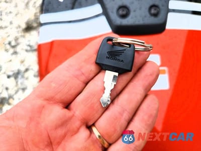 Zdjęcie 8 z 9 samochodu: 2025 HONDA VT750 C2B VIN:JH2RC53EXSK100723 - miniatura