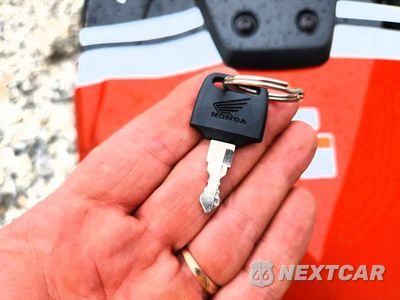 Zdjęcie 8 z 9 samochodu: 2025 HONDA VT750 C2B VIN:JH2RC53EXSK100723 - miniatura