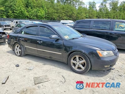 Czwarte zdjęcie samochodu z boku: 2008 HYUNDAI SONATA SE VIN:5NPEU46C68H358818 - miniatura