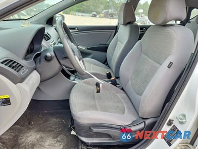 Zdjęcie 7 z 12 samochodu: 2017 HYUNDAI ACCENT SE VIN:KMHCT5AE0HU341491 - miniatura