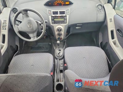 Zdjęcie 8 z 12 samochodu: 2010 TOYOTA YARIS BASE VIN:JTDKT4K31A5319815 - miniatura