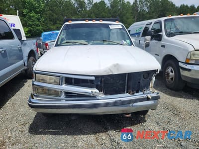 Piąte zdjęcie samochodu w środku: 1999 CHEVROLET GMT-400 FLATBED TRUCK VIN:1GBJC34RXXF059218 - miniatura