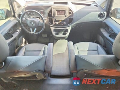 Zdjęcie 8 z 13 samochodu: 2018 MERCEDES-BENZ METRIS VIN:WD4PG2EE5J3489740 - miniatura