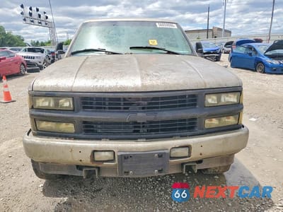Piąte zdjęcie samochodu w środku: 2000 CHEVROLET TAHOE K1500 VIN:1GNEK13R2YR179298 - miniatura