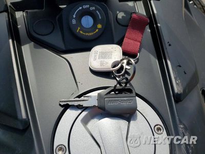 Zdjęcie 8 z 9 samochodu: 2026 CAN-AM SPYDER ROADSTER F3-S VIN:2BXRDDD26TV001203 - miniatura