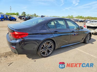 Trzecie zdjęcie samochodu z tyłu: 2020 BMW M550XI VIN:WBAJS7C05LBN96618 - miniatura