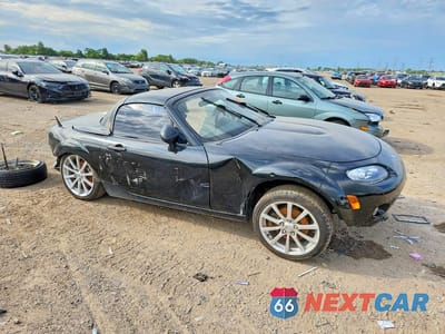 Czwarte zdjęcie samochodu z boku: 2008 MAZDA MX-5 MIATA VIN:JM1NC26F280144309 - miniatura