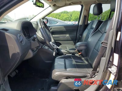 Zdjęcie 7 z 13 samochodu: 2011 JEEP COMPASS LIMITED VIN:1J4NF5FB1BD164048 - miniatura