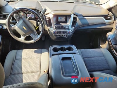 Zdjęcie 8 z 13 samochodu: 2015 CHEVROLET SUBURBAN K1500 LS VIN:1GNSKHEC4FR626182 - miniatura