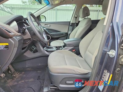 Zdjęcie 7 z 13 samochodu: 2017 HYUNDAI SANTA FE SE VIN:KM8SMDHF2HU191739 - miniatura