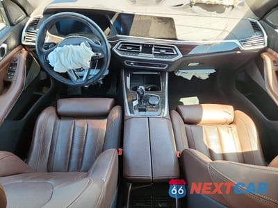 Zdjęcie 8 z 12 samochodu: 2021 BMW X5 XDRIVE40I VIN:5UXCR6C01M9F43779 - miniatura