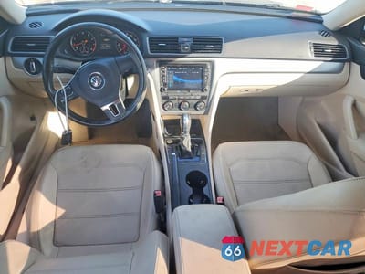 Zdjęcie 8 z 12 samochodu: 2015 VOLKSWAGEN PASSAT S VIN:1VWAT7A3XFC095359 - miniatura