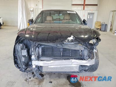 Piąte zdjęcie samochodu w środku: 2021 AUDI Q5 SPORTBACK PREMIUM PLUS VIN:WA15AAFY5M2115106 - miniatura