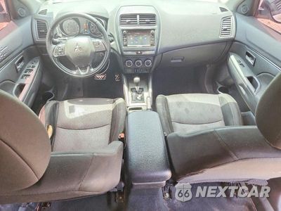 Zdjęcie 8 z 12 samochodu: 2018 MITSUBISHI OUTLANDER SPORT ES/SE/LE VIN:JA4AP3AUXJU010381 - miniatura