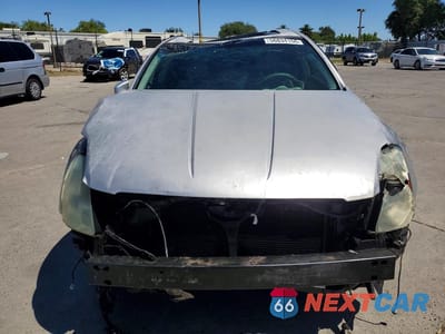Piąte zdjęcie samochodu w środku: 2004 NISSAN MAXIMA 3.5 SE VIN:1N4BA41E14C857767 - miniatura