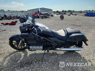 Trzecie zdjęcie samochodu z tyłu: 2014 HONDA GL1800 C VIN:JH2SC6807EK000264 - miniatura