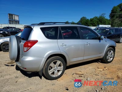 Trzecie zdjęcie samochodu z tyłu: 2006 TOYOTA RAV4 SPORT VIN:JTMBK32V265003944 - miniatura