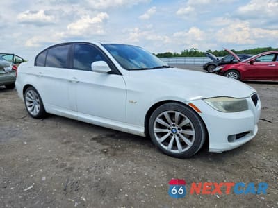 Czwarte zdjęcie samochodu z boku: 2011 BMW 328 I SULEV VIN:WBAPH5G50BNM78413 - miniatura