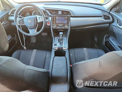 Zdjęcie 8 z 12 samochodu: 2017 HONDA CIVIC EX VIN:2HGFC2F79HH543003 - miniatura