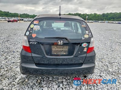 Zdjęcie 6 z 12 samochodu: 2010 HONDA FIT VIN:JHMGE8G20AC034363 - miniatura