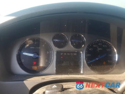 Zdjęcie 9 z 12 samochodu: 2007 CADILLAC ESCALADE LUXURY VIN:1GYEC63857R301736 - miniatura