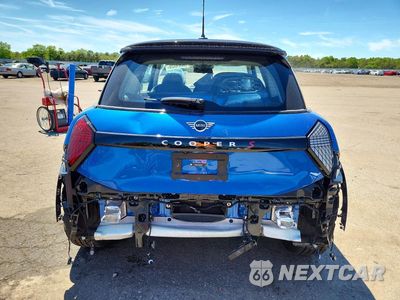 Zdjęcie 6 z 13 samochodu: 2025 MINI COOPER S VIN:WMW23GD01S2W68400 - miniatura