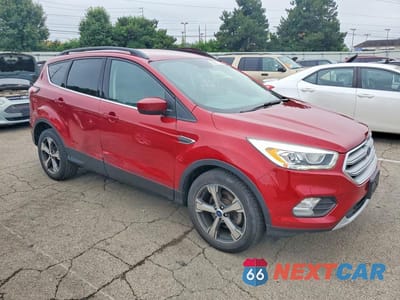 Czwarte zdjęcie samochodu z boku: 2017 FORD ESCAPE SE VIN:1FMCU0GD3HUE92307 - miniatura