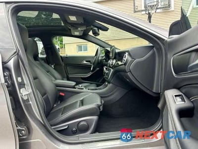 Piąte zdjęcie samochodu w środku: 2016 MERCEDES-BENZ CLA 250 4MATIC VIN:WDDSJ4GB1GN394972 - miniatura
