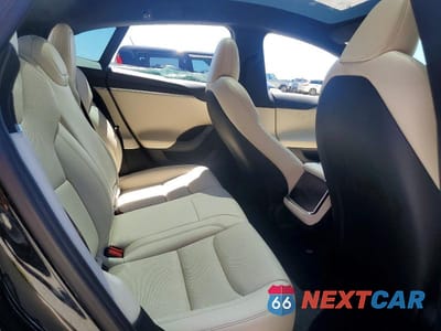 Zdjęcie 10 z 12 samochodu: 2023 TESLA MODEL S VIN:5YJSA1E58PF518854 - miniatura