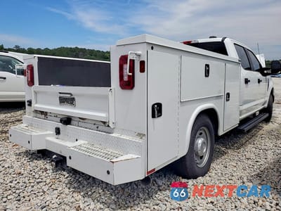 Trzecie zdjęcie samochodu z tyłu: 2022 FORD F250 SUPER DUTY VIN:1FD7W2A63NED80016 - miniatura