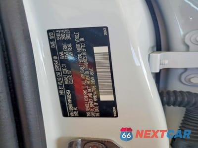 Zdjęcie 12 z 12 samochodu: 2021 VOLVO S60 T8 RECHARGE R-DESIGN VIN:7JRBR0FM1MG095854 - miniatura