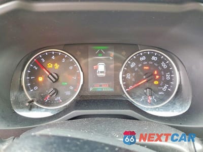 Zdjęcie 9 z 13 samochodu: 2019 TOYOTA RAV4 XLE PREMIUM VIN:JTMA1RFV3KJ003075 - miniatura