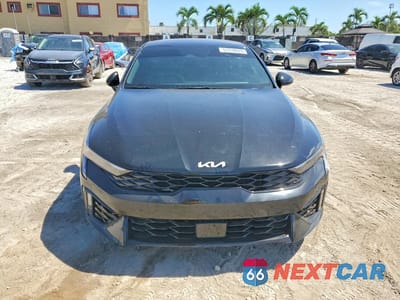 Piąte zdjęcie samochodu w środku: 2025 KIA K5 GT LINE VIN:KNAG64J70S5391296 - miniatura