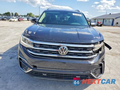 Piąte zdjęcie samochodu w środku: 2021 VOLKSWAGEN ATLAS SE VIN:1V2PR2CA3MC522581 - miniatura