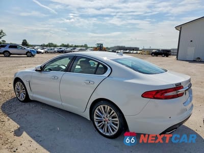 Drugie zdjęcie samochodu z przodu: 2014 JAGUAR XF VIN:SAJWJ0EF4E8U28135 - miniatura