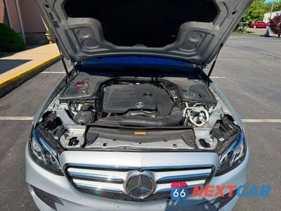 Zdjęcie 9 z 13 samochodu: 2020 MERCEDES-BENZ E 350 4MATIC VIN:WDDZF8EB9LA725227 - miniatura