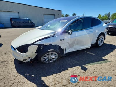 2020 TESLA MODEL X 5YJXCDE20LF234006 - główne zdjęcie licytacji z USA - miniatura