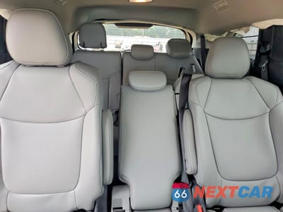 Zdjęcie 10 z 13 samochodu: 2026 TOYOTA SIENNA XLE 8-PASSENGER VIN:5TDYRKEC2TS308778 - miniatura