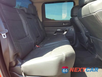 Zdjęcie 10 z 12 samochodu: 2022 TOYOTA TUNDRA CREWMAX LIMITED VIN:5TFJA5DB0NX026042 - miniatura