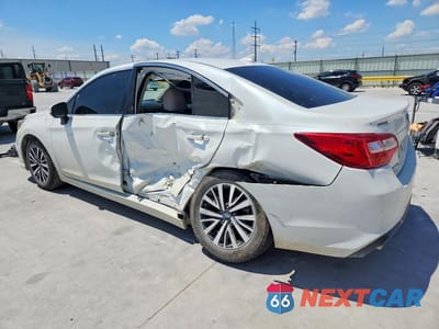 Drugie zdjęcie samochodu z przodu: 2019 SUBARU LEGACY 2.5I PREMIUM VIN:4S3BNAF61K3011425 - miniatura