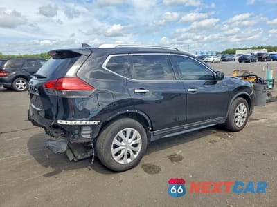 Trzecie zdjęcie samochodu z tyłu: 2017 NISSAN ROGUE S VIN:5N1AT2MT2HC814362 - miniatura
