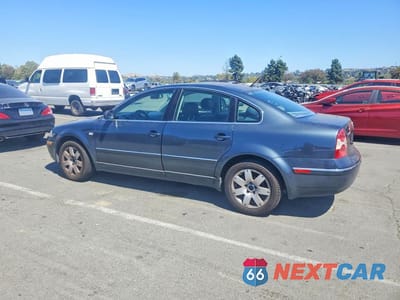 Drugie zdjęcie samochodu z przodu: 2003 VOLKSWAGEN PASSAT GLX 4MOTION VIN:WVWTH63B53P185065 - miniatura