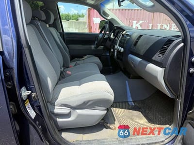 Piąte zdjęcie samochodu w środku: 2007 TOYOTA TUNDRA CREWMAX SR5 VIN:5TBDV54167S462078 - miniatura