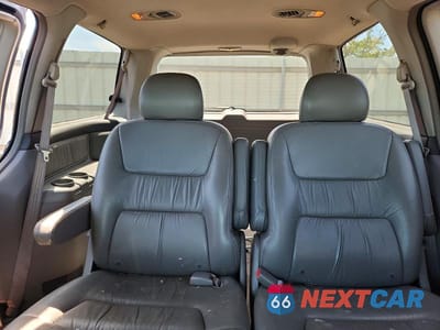 Zdjęcie 10 z 13 samochodu: 2004 HONDA ODYSSEY EXL VIN:2HKRL18984H500004 - miniatura