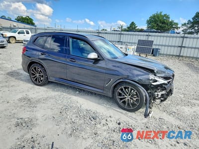 Czwarte zdjęcie samochodu z boku: 2018 BMW X3 XDRIVEM40I VIN:5UXTS3C50J0Y96400 - miniatura