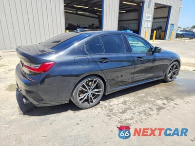 Trzecie zdjęcie samochodu z tyłu: 2020 BMW M340I VIN:3MW5U7J02L8B23386 - miniatura