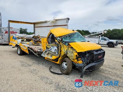 Czwarte zdjęcie samochodu z boku: 2022 GMC SAVANA G3500 BOX TRUCK VIN:7GZ37TC7XNN000247 - miniatura