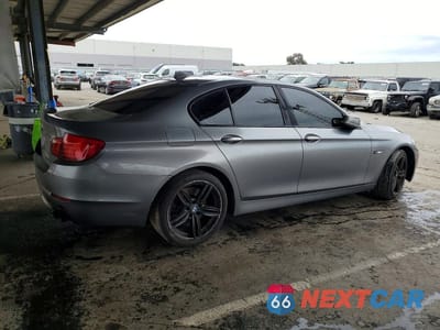 Trzecie zdjęcie samochodu z tyłu: 2012 BMW 550 I VIN:WBAFR9C50CDV58582 - miniatura
