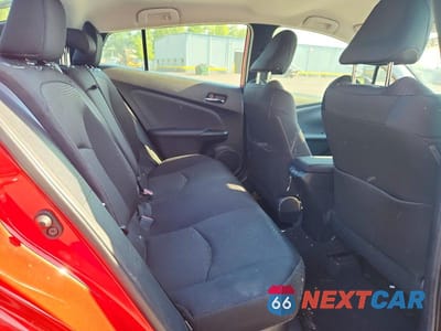 Zdjęcie 10 z 12 samochodu: 2022 TOYOTA PRIUS LE AWD-E VIN:JTDL9MFU1N3038363 - miniatura