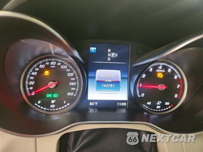 Zdjęcie 9 z 13 samochodu: 2015 MERCEDES-BENZ C 300 4MATIC VIN:55SWF4KB8FU041628 - miniatura